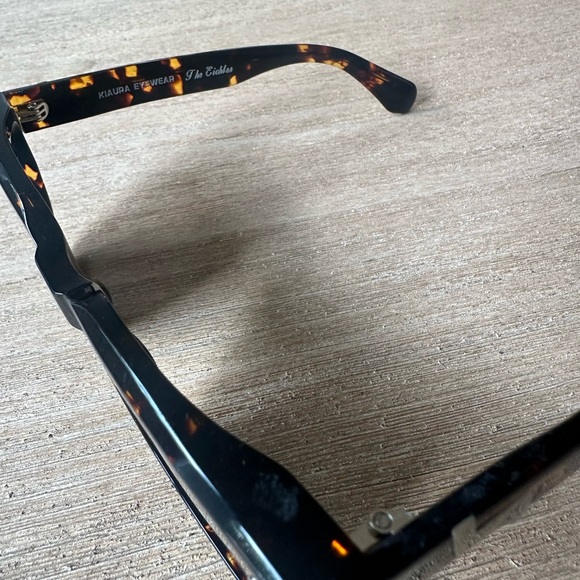KIAURA Eichler Tortoise Shell Glasses. - Picture 3 of 4
